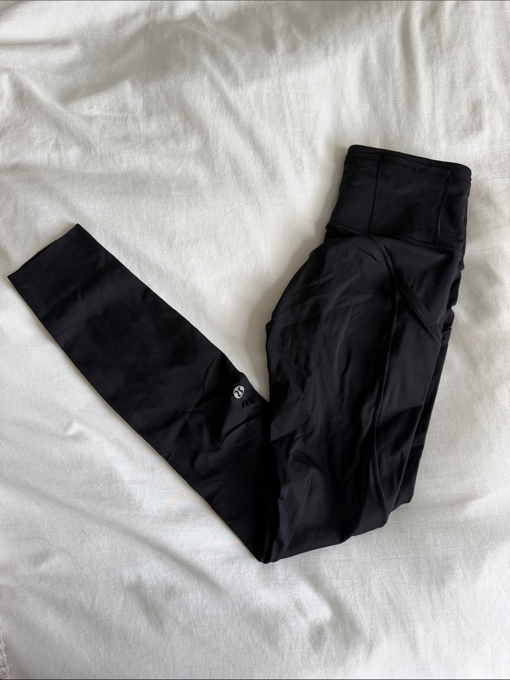 lululemon Wunder Train Black High-Rise Performance Leggings with pockets